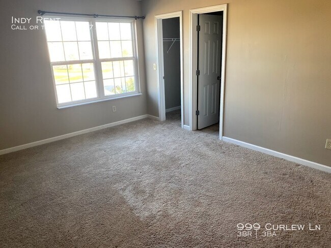 Building Photo - 999 Curlew Ln