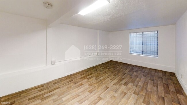 Foto del edificio - 3 br, 1 bath Duplex - 2770 Foothill Boulev...