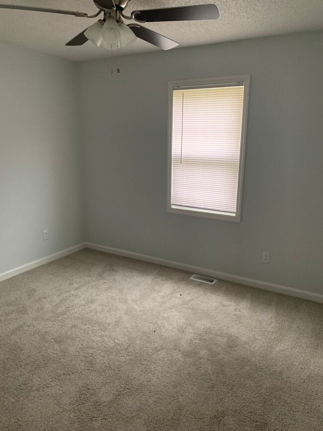 Interior Photo - Lionchase Apartments