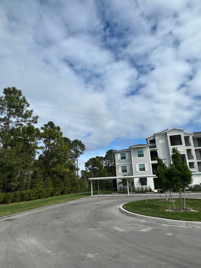 Foto del edificio - 18421 Copperhead Dr