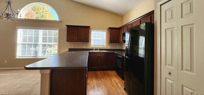 Foto del edificio - 162 Slindes Woods Cir