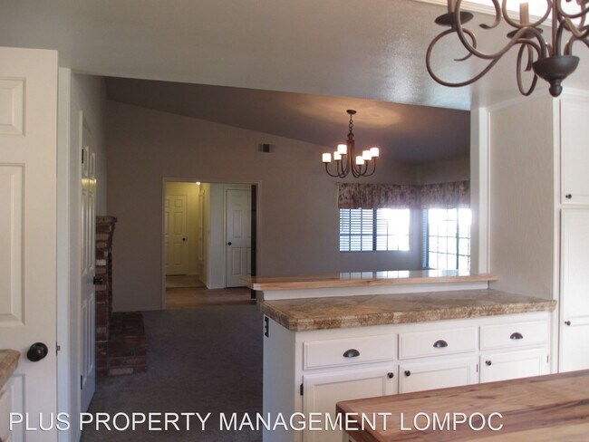 Building Photo - 4 br, 2 bath House - 516 North Canfield