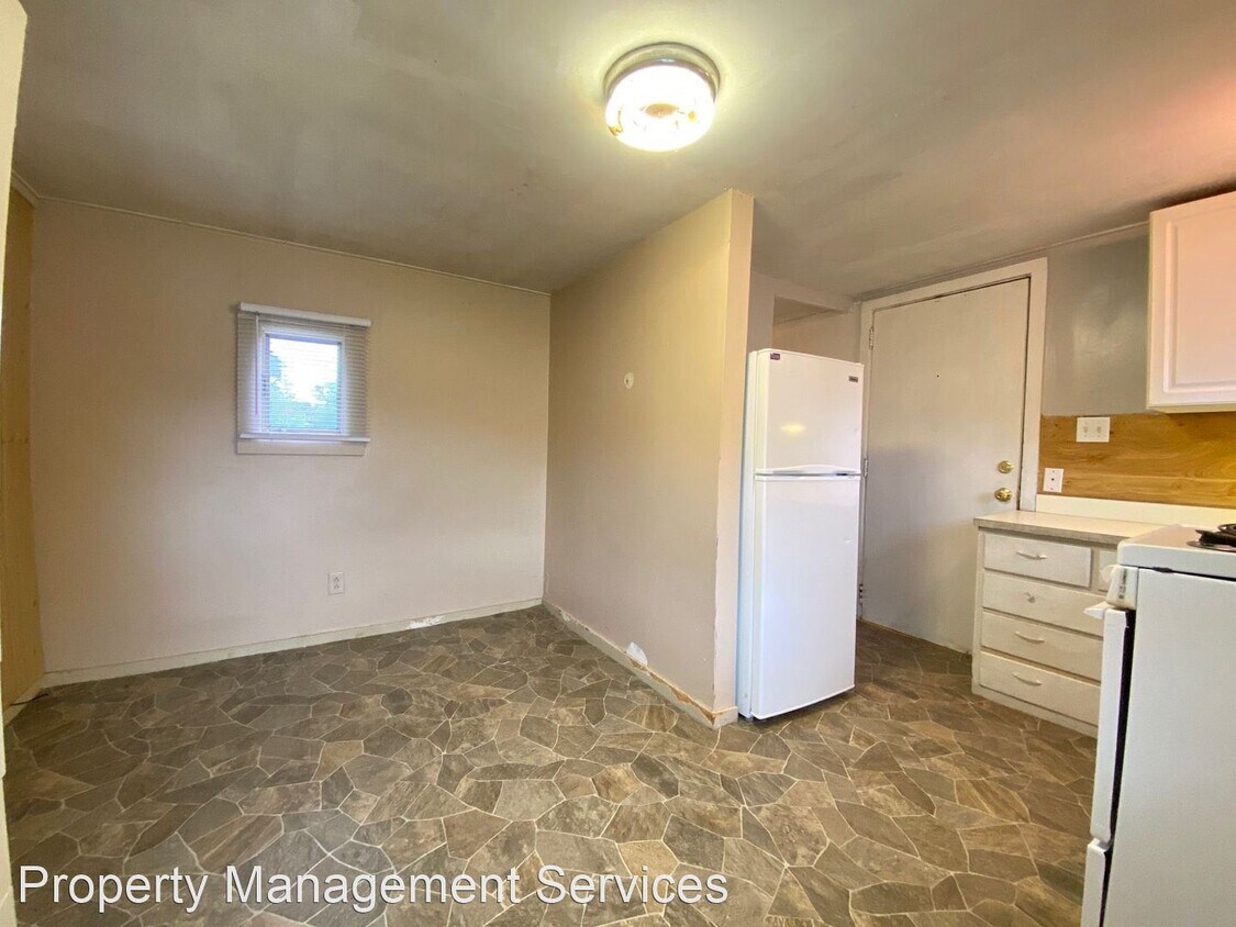 Primary Photo - Studio, 1 bath House - 58876 County Road 13