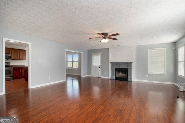 Foto del edificio - 3403 Foster Ridge Tr SW