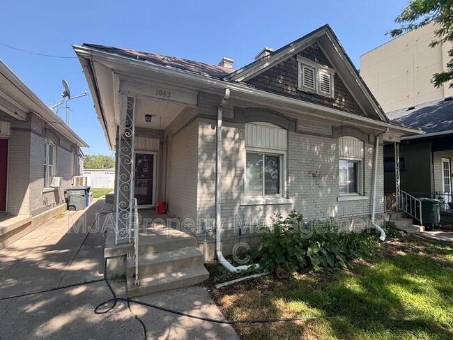 Photo - 1043 S 200 W House