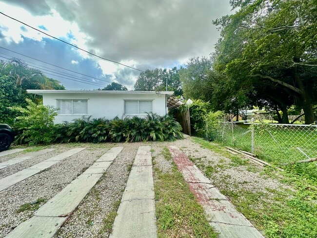 Building Photo - 60 NW 42nd St Building Photo - 60 NW 42nd St