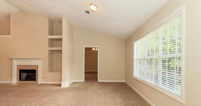 Building Photo - 1678 Sylvia Ct NE