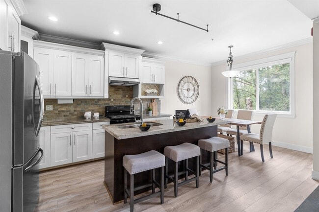 Building Photo - 24220-2103A 103A Ave