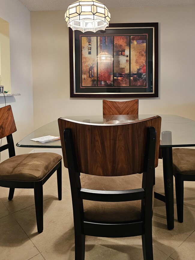 Todo el parque de oficinas - 5642 Via Delray