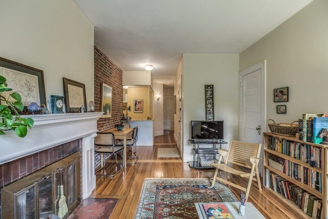 Foto del edificio - 361 Harvard St