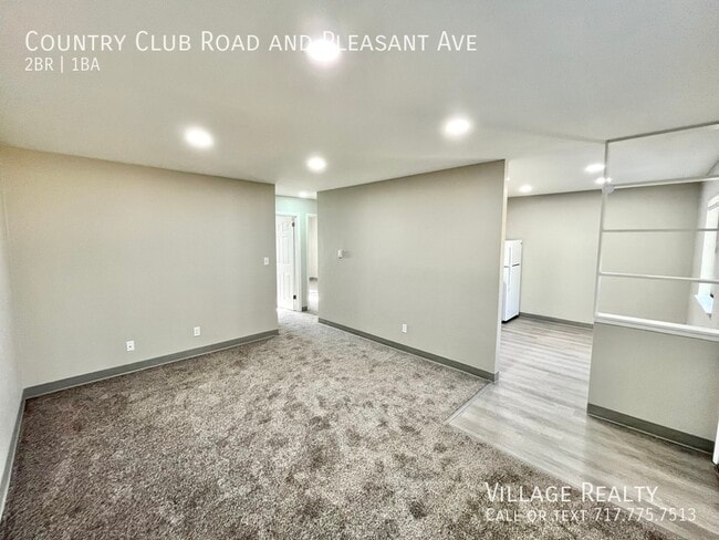 Building Photo - 607 Country Club Rd