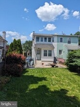 Building Photo - 641 Loraine St