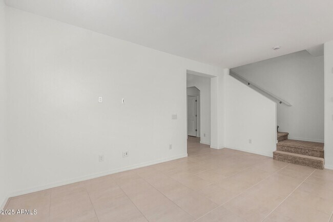 Building Photo - 14633 W Sand Hills Rd