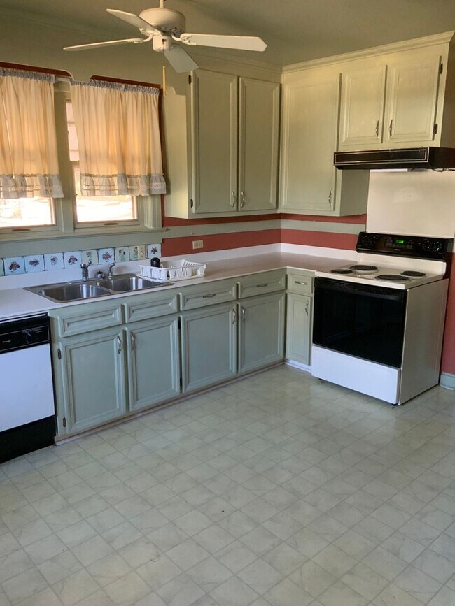Foto del edificio - 200 Sunset Dr., Greenville
