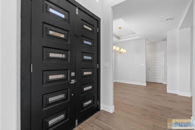 Foto del edificio - 2170 Portofino Blvd