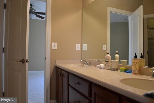 Building Photo - 10315 Lynnhaven Pl