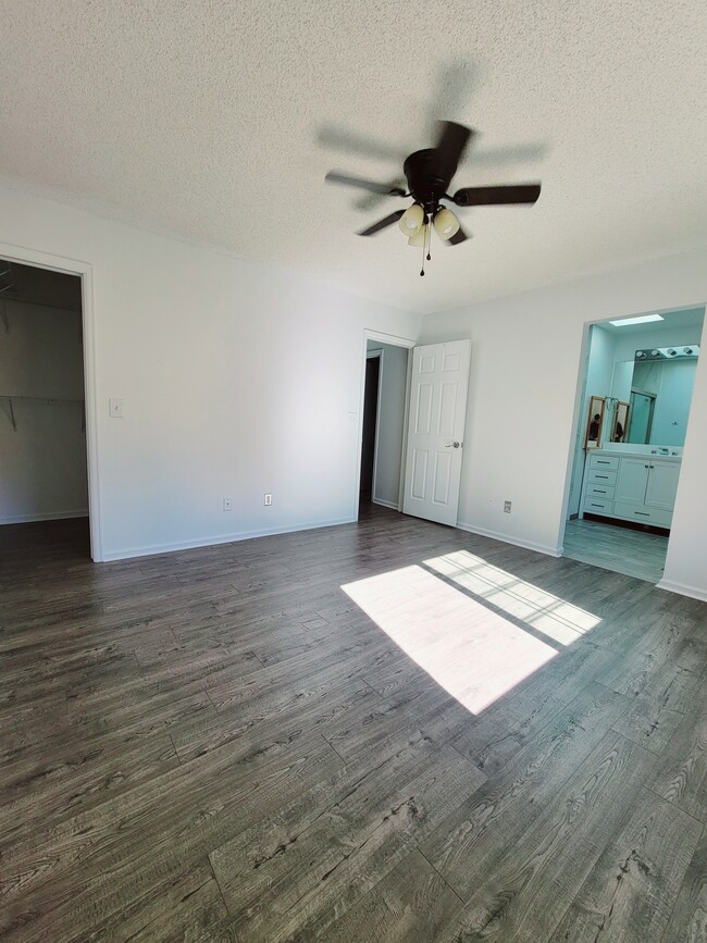 Building Photo - 1776 S Quintero Way