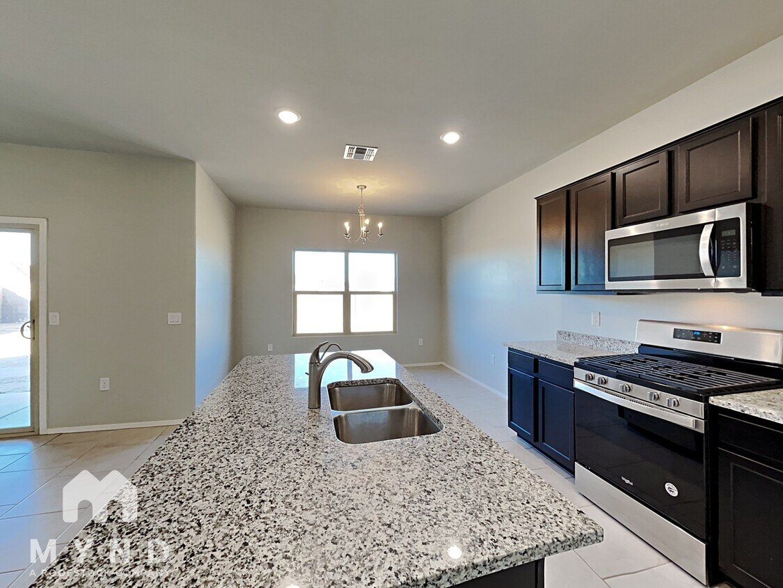 7470 W Corona Rd, Tucson, AZ 85757 | Apartments.com