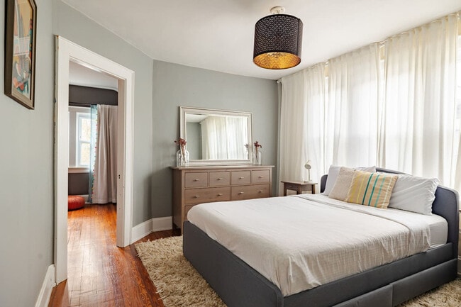 Foto del edificio - 3935 Oak Park Pl