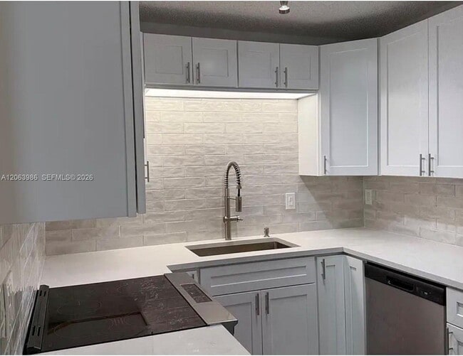 Foto del edificio - 2630 W 28th St