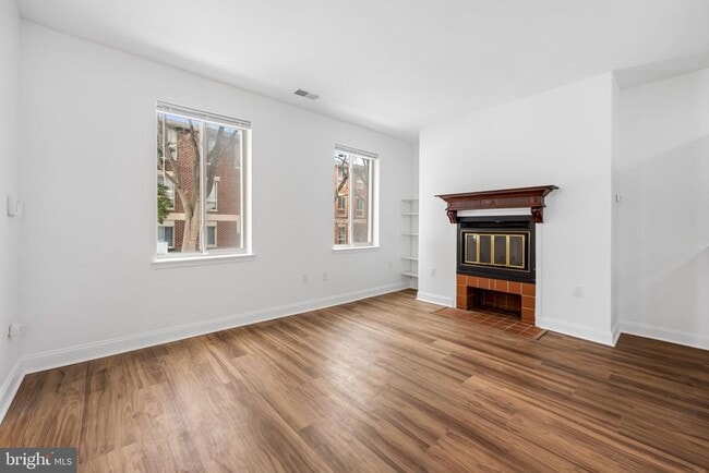 Building Photo - 13 Andrew Pl