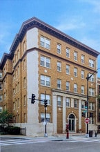 Building Photo - 1673 Park Rd NW