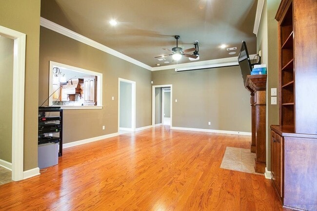 Building Photo - 19 Tradewinds Dr