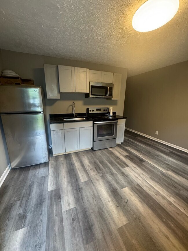 Foto del edificio - 1285 Kenilworth Dr SW
