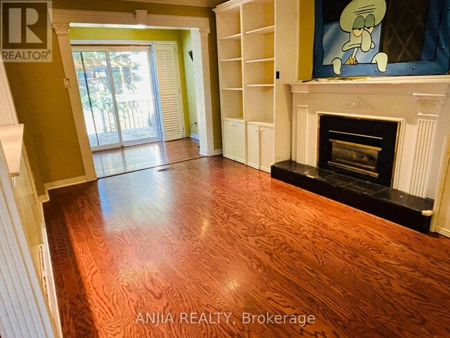 Building Photo - 555 Raymerville Dr