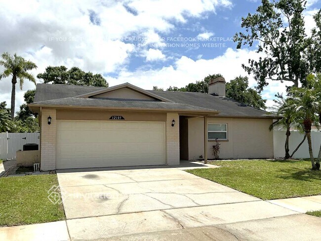 Foto del edificio - 12105 72nd St N