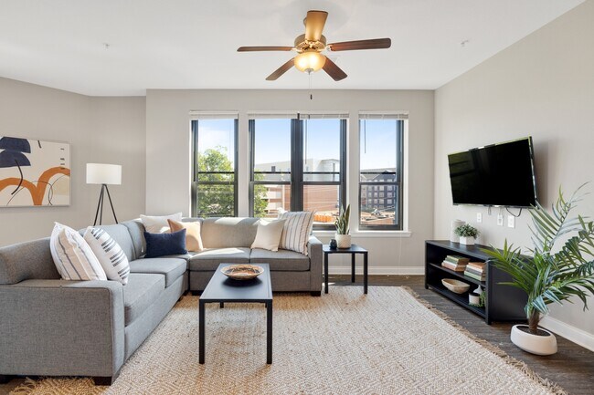 Building Photo - Midtown Stillwater