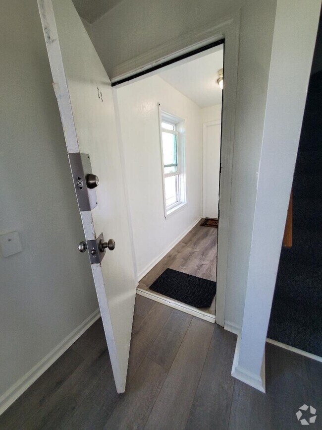 Apartments under 1,000 in Fall River MA 4 Rentals