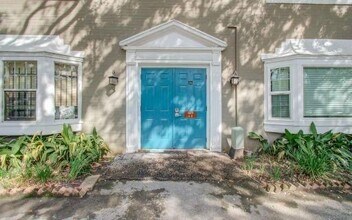 Building Photo - 11604 Arboles Dr