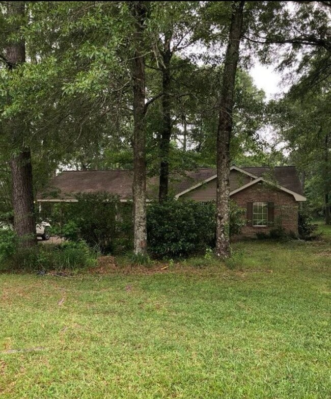 Building Photo - 1027 Old River Rd
