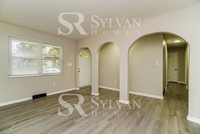 Building Photo - Prepare to fall in love with this 3 bedroo...