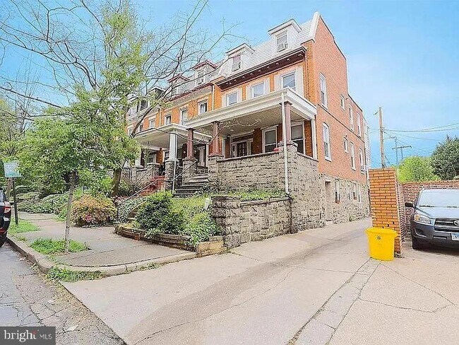 Foto del edificio - 3301 GUILFORD Ave