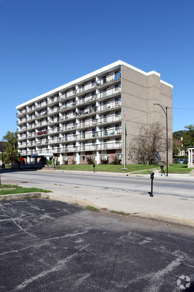 Building Photo - Coatesville Towers