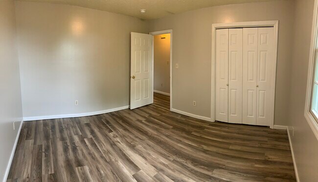 Bedroom 1 - 840 Cayton St