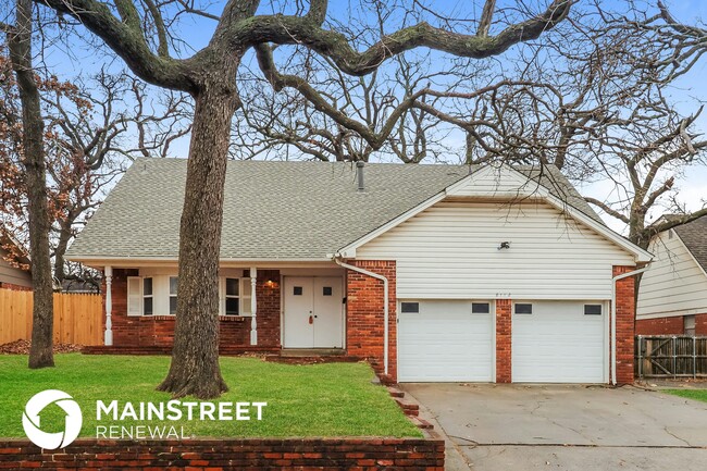 Building Photo - 8112 NW 30th St