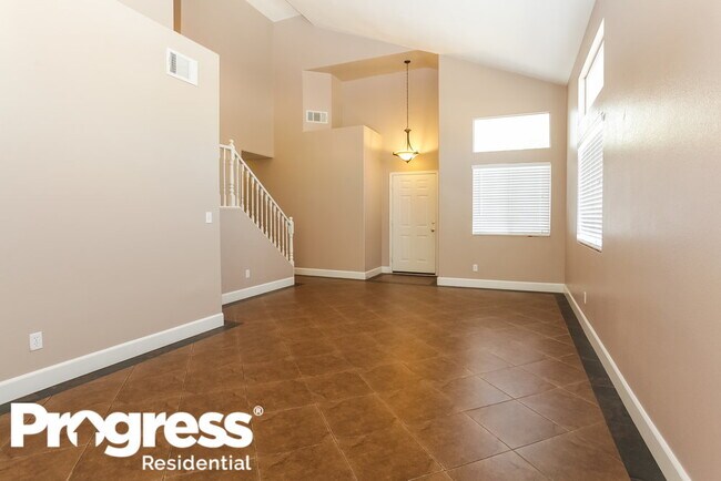 Building Photo - 2026 Madica Ave