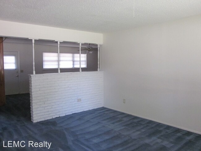 Building Photo - 3 br, 2 bath House - 717 Oak