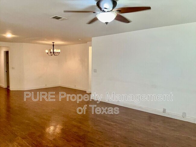 Foto del edificio - 789 Kingfisher Ln