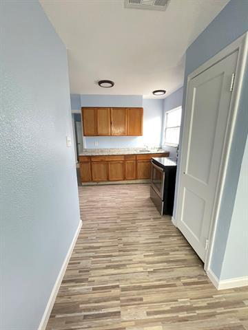 Building Photo - 3010 Modree Ave