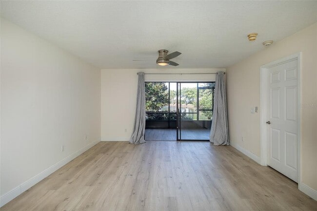 Foto del edificio - 2411 Gallery View Dr