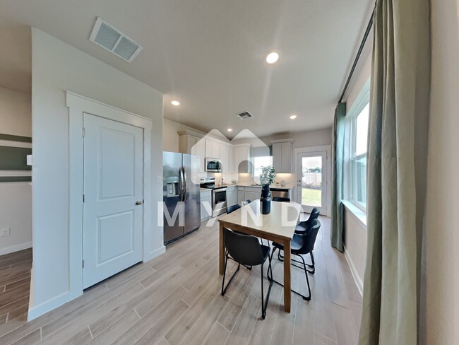 Building Photo - 897 Casina Cir [Model]