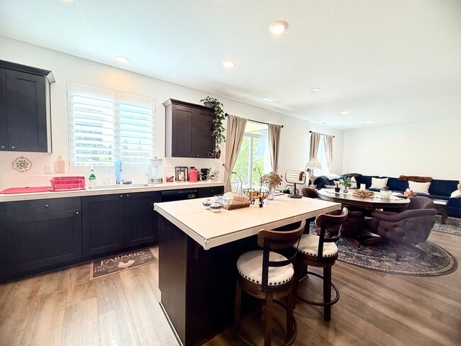 Building Photo - Updated 4 Bedroom Home with Stunning Private Backyard