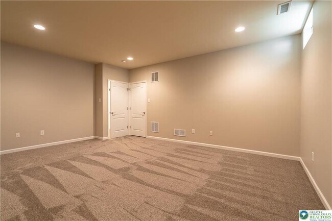 Foto del edificio - 6028 Valley Forge Dr