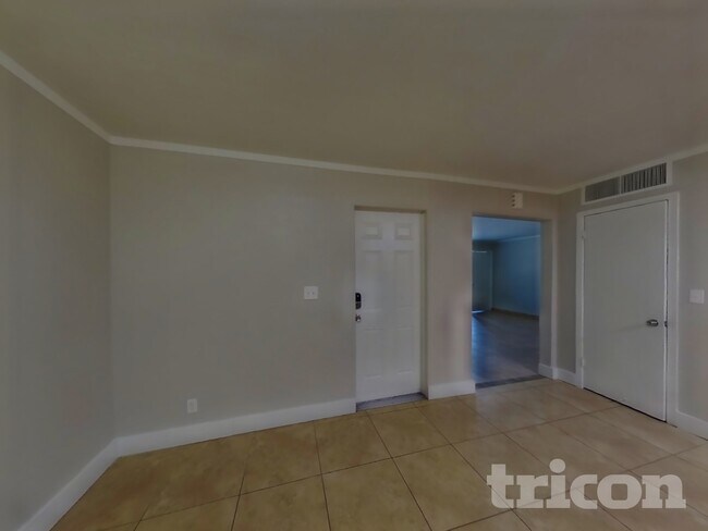 Foto del edificio - 1649 W Pueblo Ave