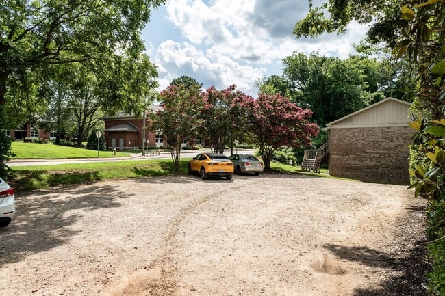 Building Photo - 2900 Ligon St
