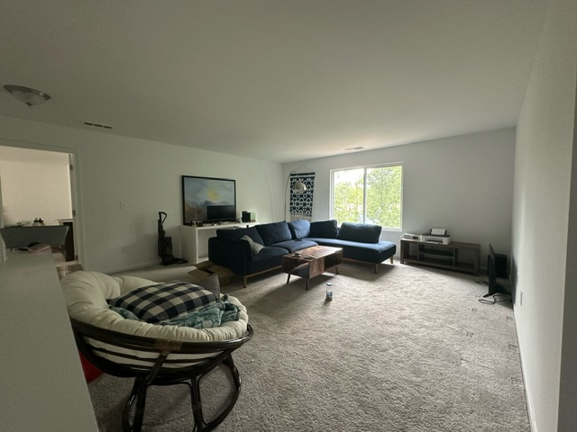 Building Photo - 6055 Crescent Landing Dr
